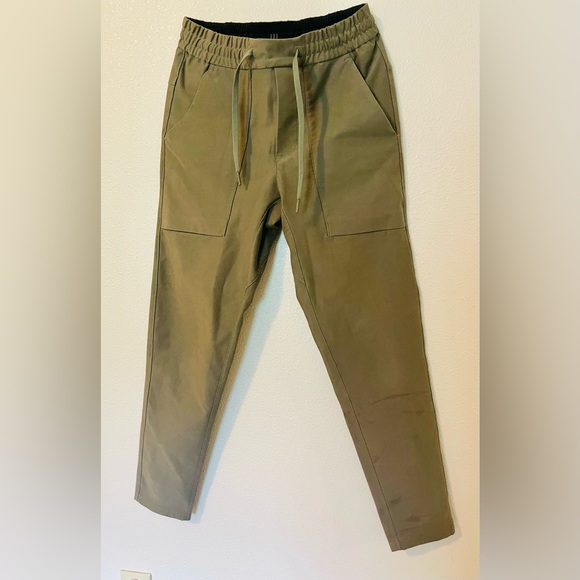 Lululemon travel pants size 6 - Picture 2 of 8